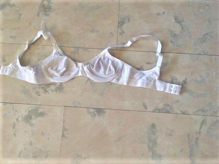 Podprsenka bez výstuže, 70b