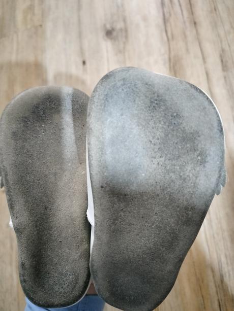 Kožené capačky, 22