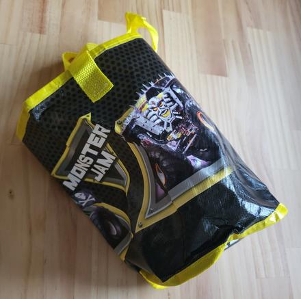 Taška monster jam, 