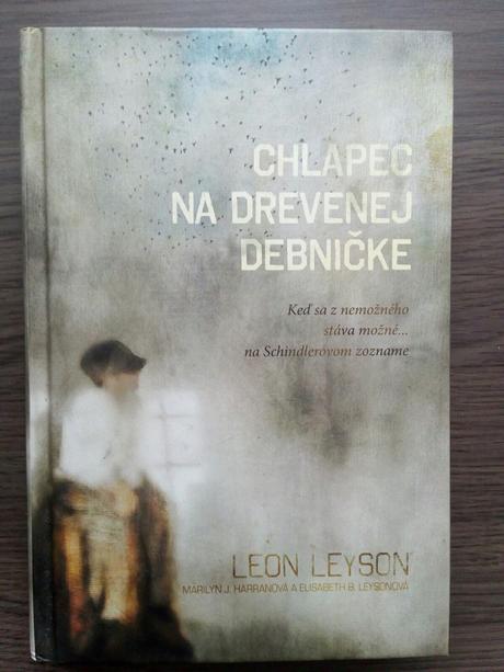 Kniha chlapec na drevenej debničke, 