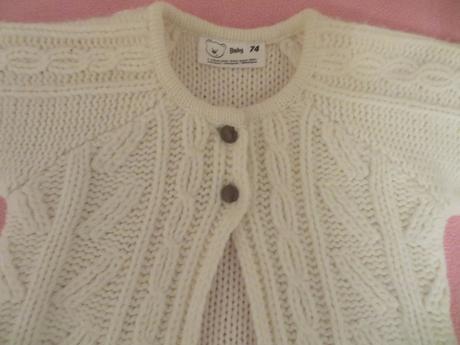 Teplý biely sveter, 74