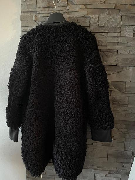 Liu jo v.s male m, liu jo,s