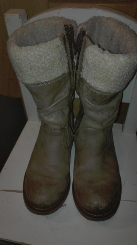 Kozenne cizmy, baťa,33