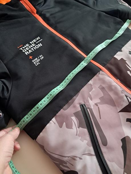 Lyziarska bunda v.152, reserved,152