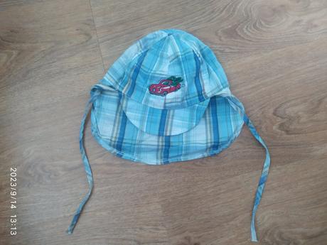 Letná čiapka so šiltom a ochranou krku, 98