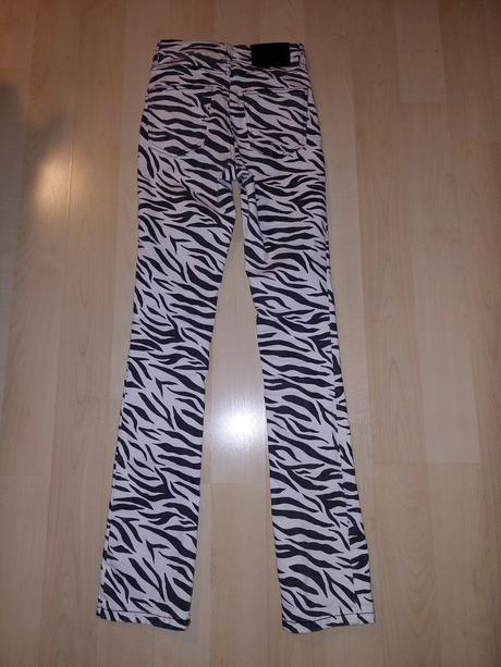 Nohavice, bershka,34