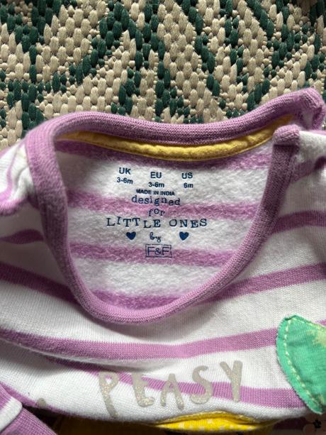 Mikina + čiapka, 62