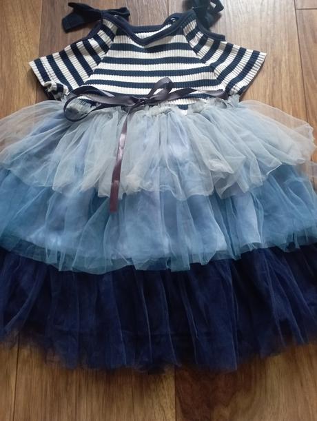 Pekne šaty v 92, 92