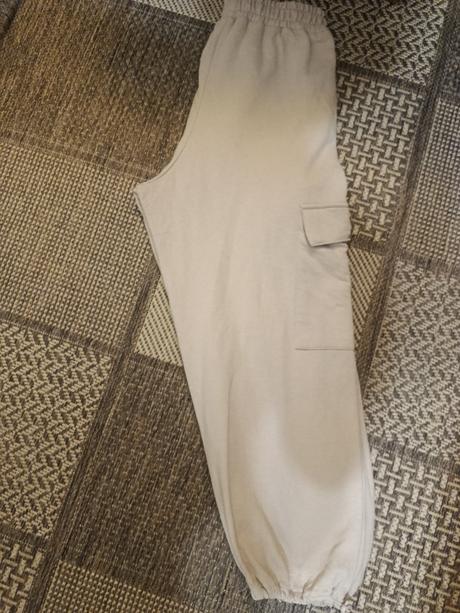 Tepláky široké 9-10 r., 146