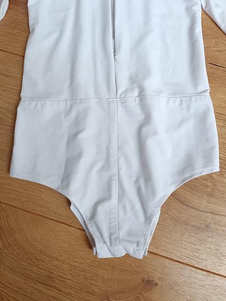 Tanecne biele body 152, 152