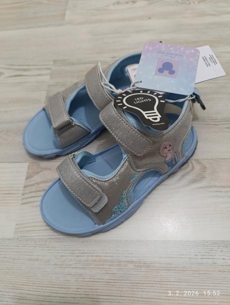 Sandále frozen svietiace, 29