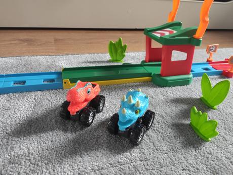 Odpaľovacia mini dráha s dino autíčkami, 