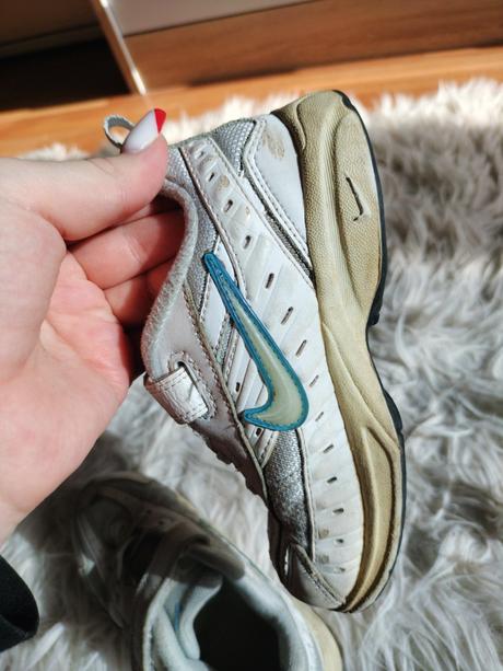 Nike tenisky za poštovné, nike,26
