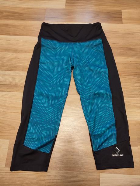 Trojštvrťové legíny, s