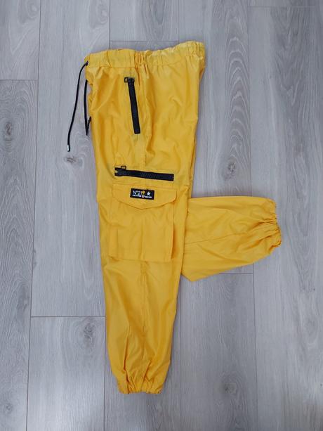 Sustiakove nohavice, s