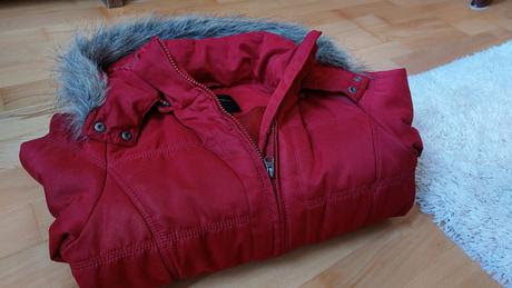 Vinovocervena vetrovka, gate,m