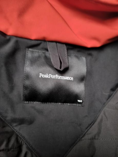 Lyžiarska bunda, 152