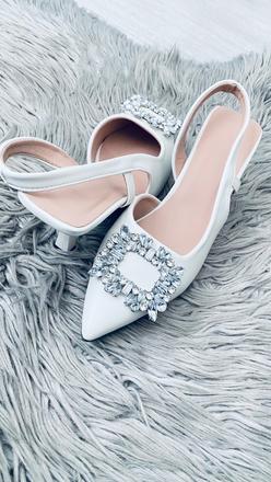 Dámske lodičky s aplikáciou, 37