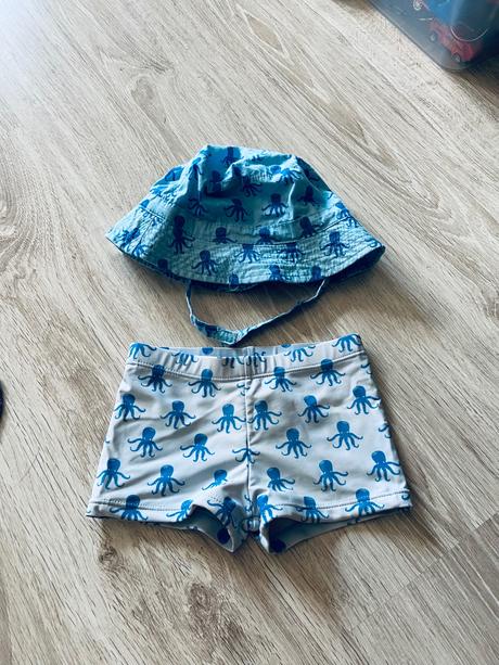 Plavky s klobucikom, zara,104