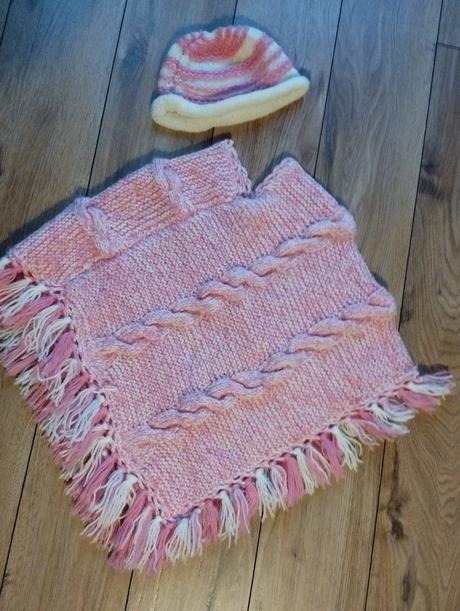 Pletene ponco a ciapka, 104