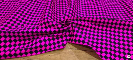 Bavlna režná -kocky ružovo čierne- cena za 10 cen, 