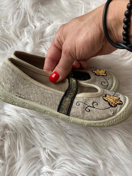 Prezuvky, papucky, 28