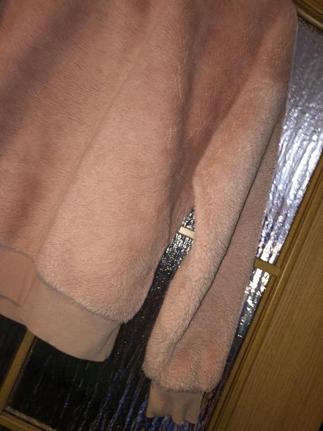 Dámsky chlpatý svetrík, amisu,xs