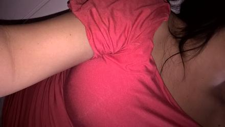 Romantické tricko, l