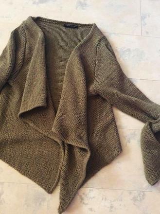 Atypický svetrík bez zapínania, m