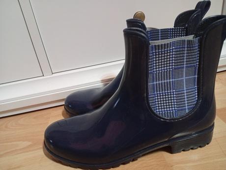 Modré lesklé gumáky č.41, 41