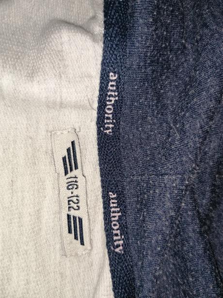 Teplakova súprava, authority,116