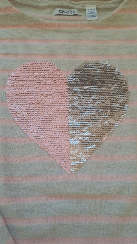 Sveter s flitrovým srdiečkom okaidi, 146