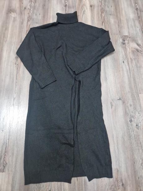 Predlzeny sveter-cena s postou, xs