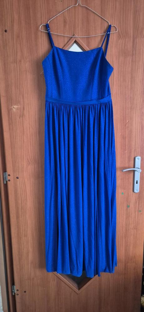 Spoločenske šaty, 38