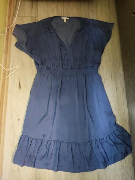 Modré šaty s volanom, h&m,46