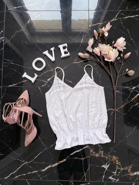 Madeira top s volánikom, s