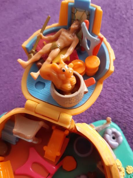 Polly pocket zn. bluebird pocahontas, 