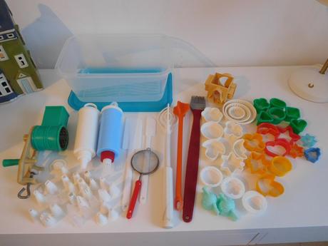 Mlynček na orechy, vykrojovatka na pečivo,, 