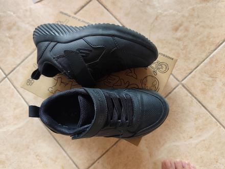 V záruke top stav sketchers, 29