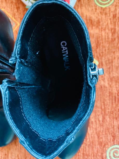 Čižmy 37 sedia na 36 na 23,5 cm nohu, 37