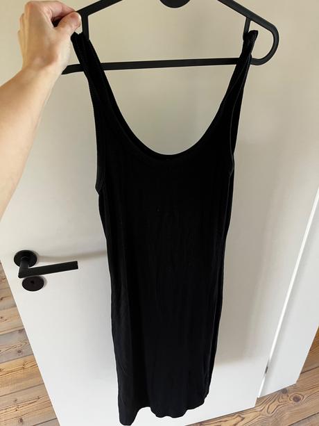 Jednoduché vrubkové šaty na ramienka - mango, mango,s