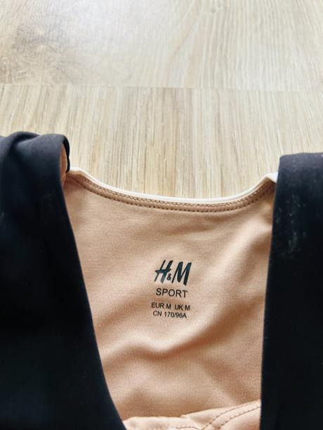 Krásny športový komplet značky h&m, h&m,s