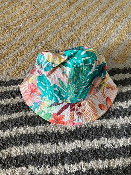 Obojstranný letný klobúk, s