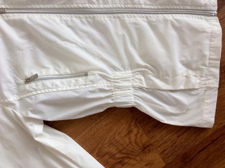 Zanovna vetrovka, gaudi,m