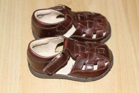 Sandálky z usa, stride rite,19