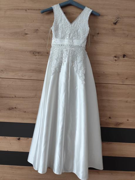 Šaty na prvé sväté prijímanie, 146