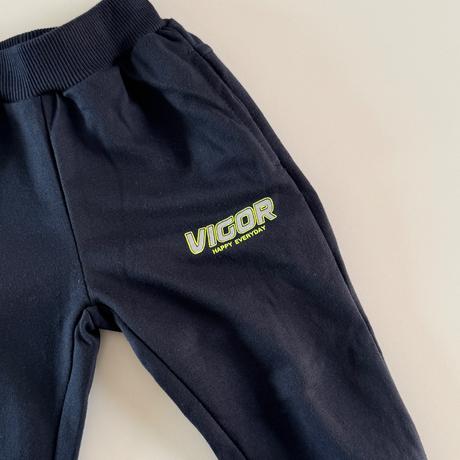 Tmavomodré tepláky, 74 / 98