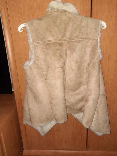 Vesta bershka, bershka,m