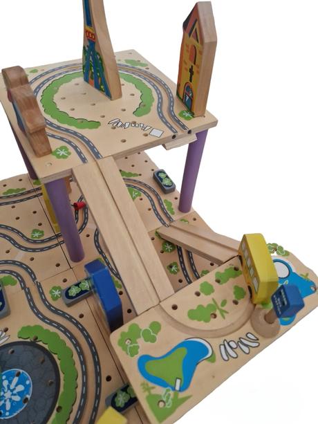 Drevena skladacka "mesto", 