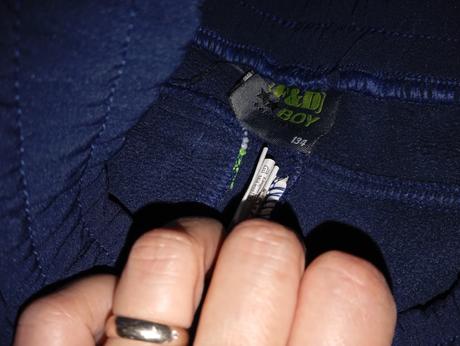 2x softshellove širšie nohavice, 128